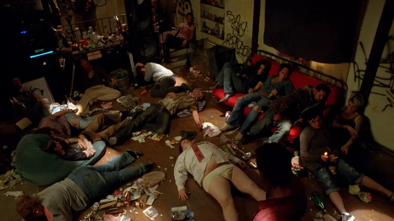 Casa do Jesse depois de uma noite de festa.